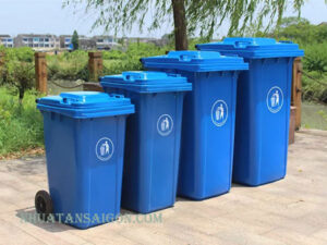 top-4-thung-rac-mau-xanh-duong
