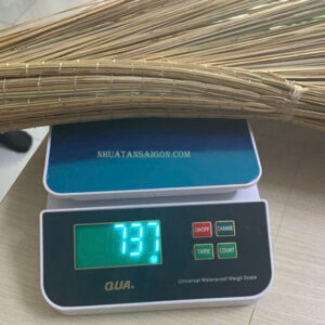 choi-dua-cot-cuoc-737-gram