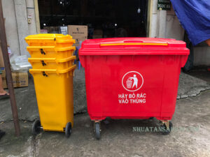 thung-rac-quan-binh-tan
